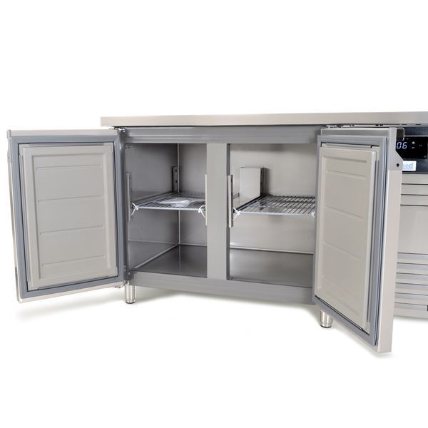 Стіл морозильний дводверний GoodFood GF-GN2100BTS-HC купити в інтернет-магазині LabResta